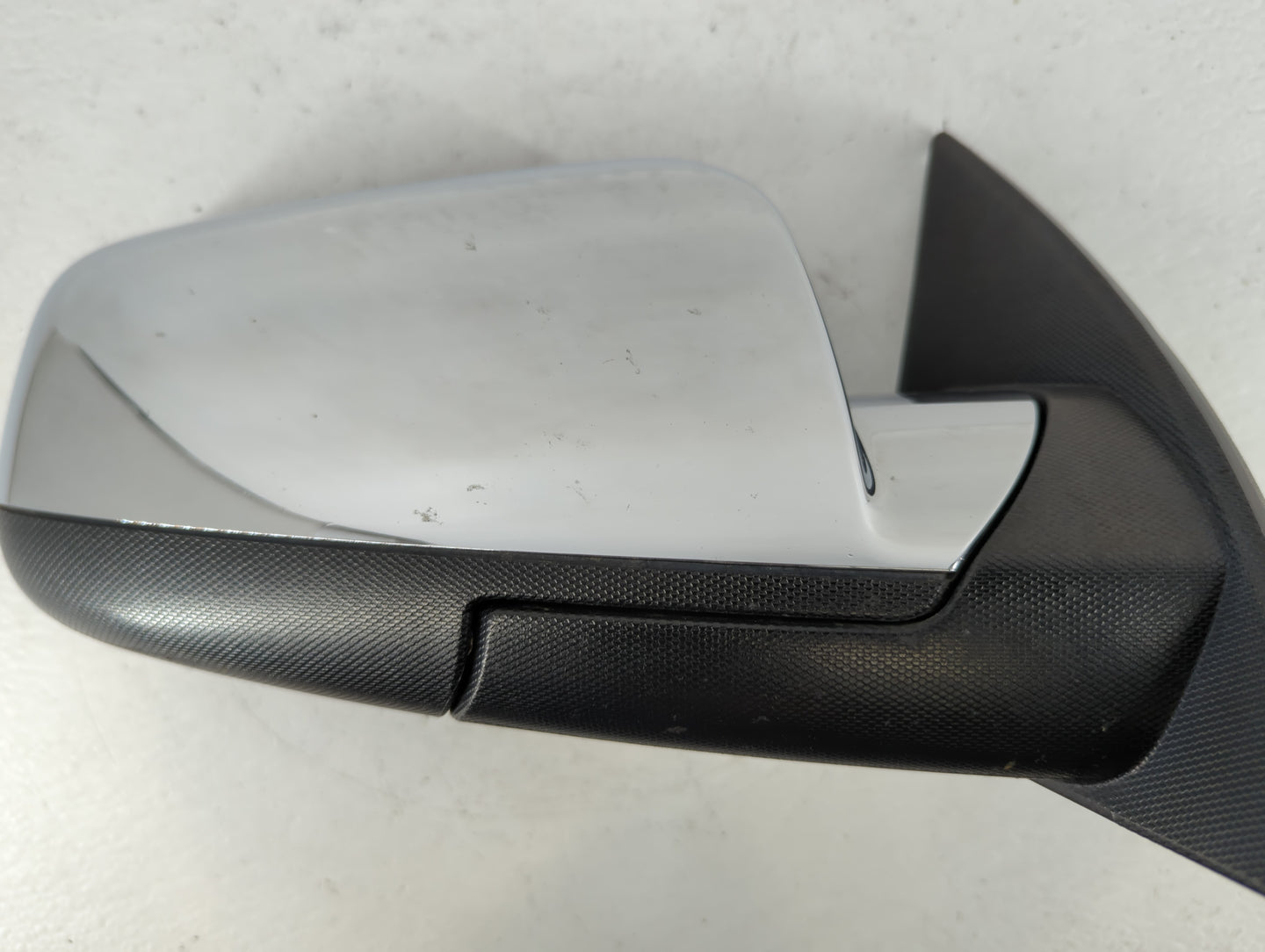 2011-2013 Chevrolet Equinox Passenger Side View Mirror - Right Door Mirror OEM Used - Oemusedautoparts1.com