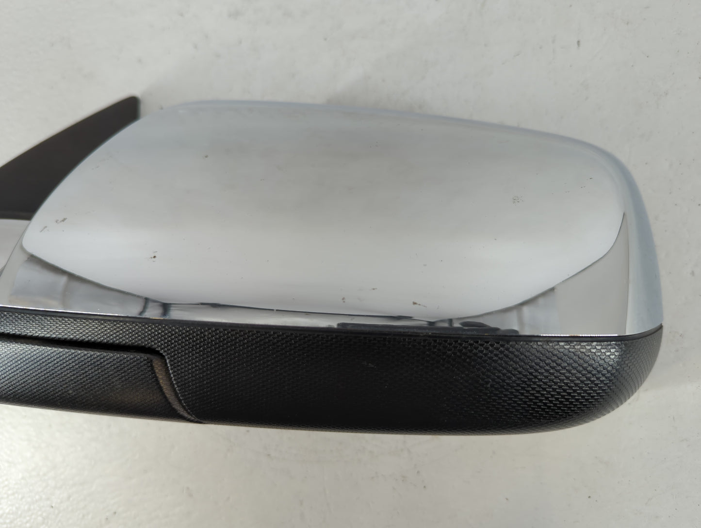 2011-2013 Chevrolet Equinox Driver Side View Mirror - Left Door Mirror OEM Used - Oemusedautoparts1.com