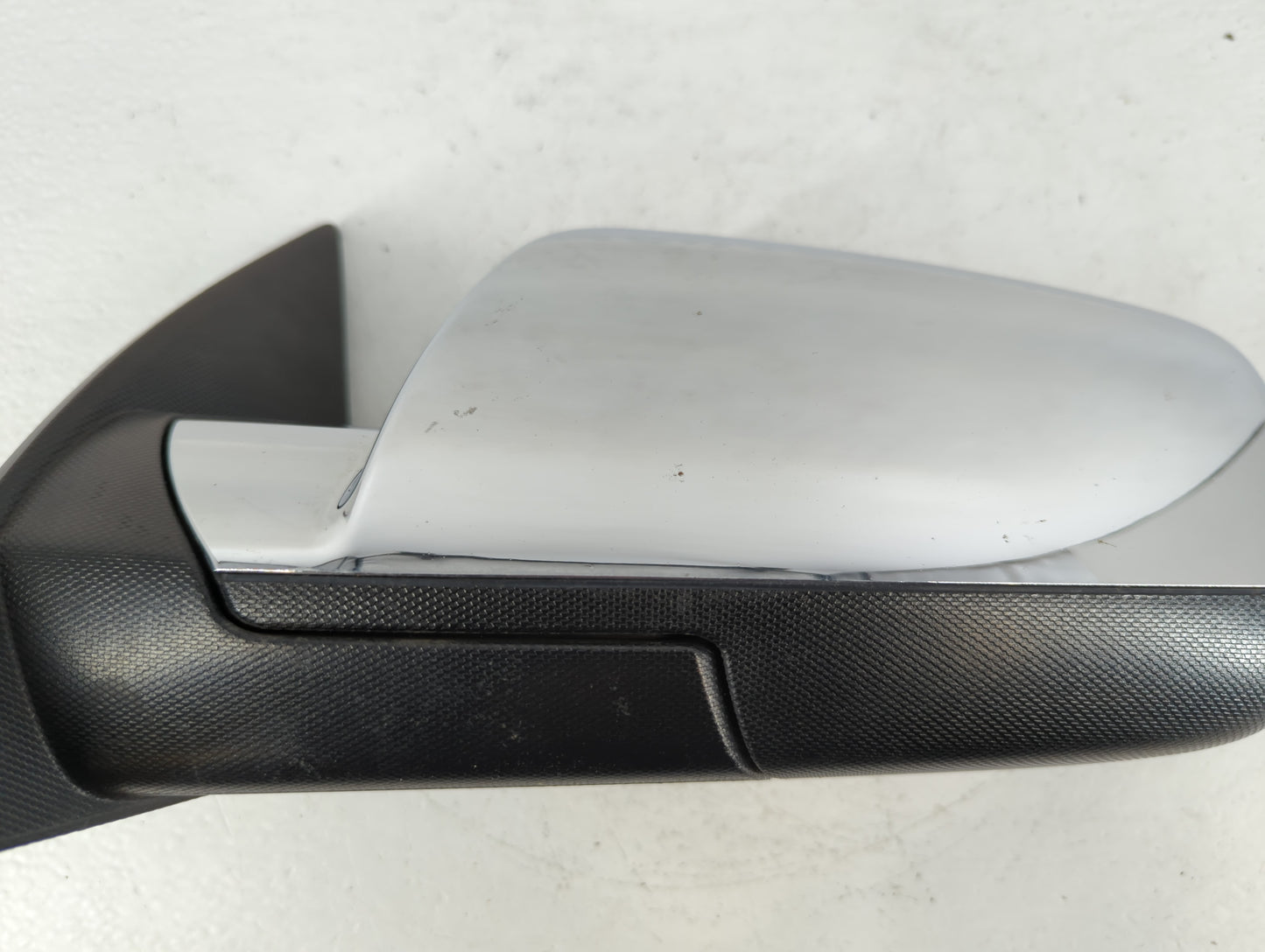 2011-2013 Chevrolet Equinox Driver Side View Mirror - Left Door Mirror OEM Used - Oemusedautoparts1.com