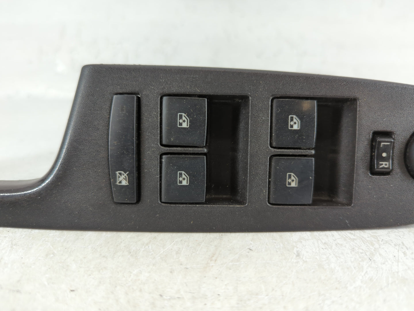 2010-2017 Chevrolet Equinox Master Power Window Switch Replacement Driver Side Left P/N:20917599 Fits OEM Used Auto Parts - 