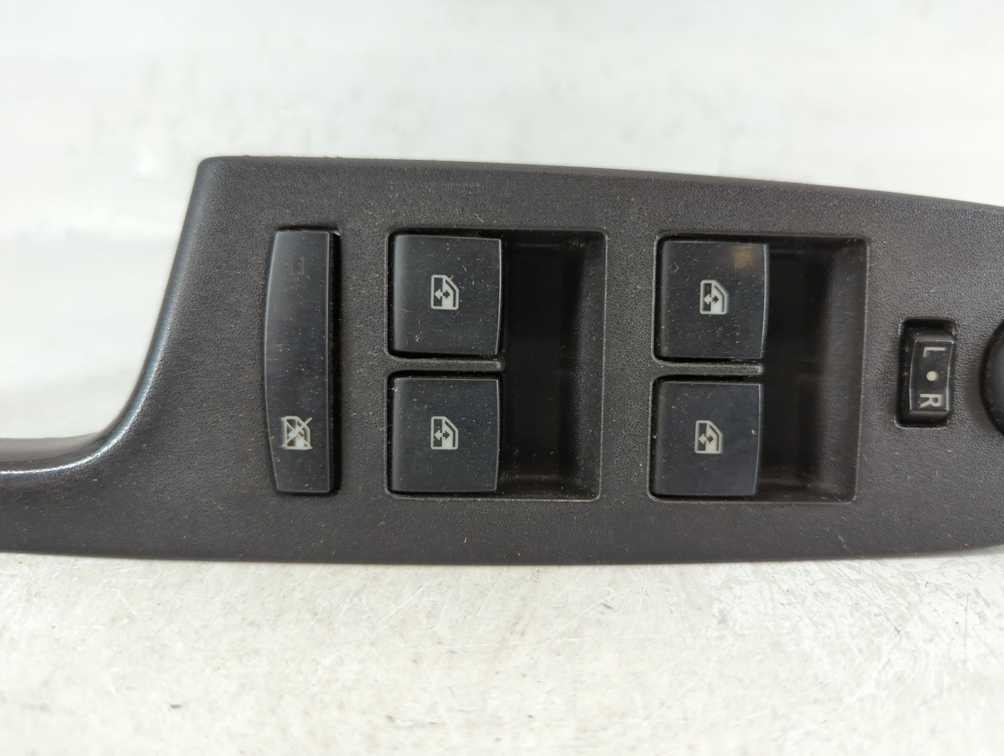 2010-2017 Chevrolet Equinox Master Power Window Switch Replacement Driver Side Left P/N:20917599 Fits OEM Used Auto Parts - 