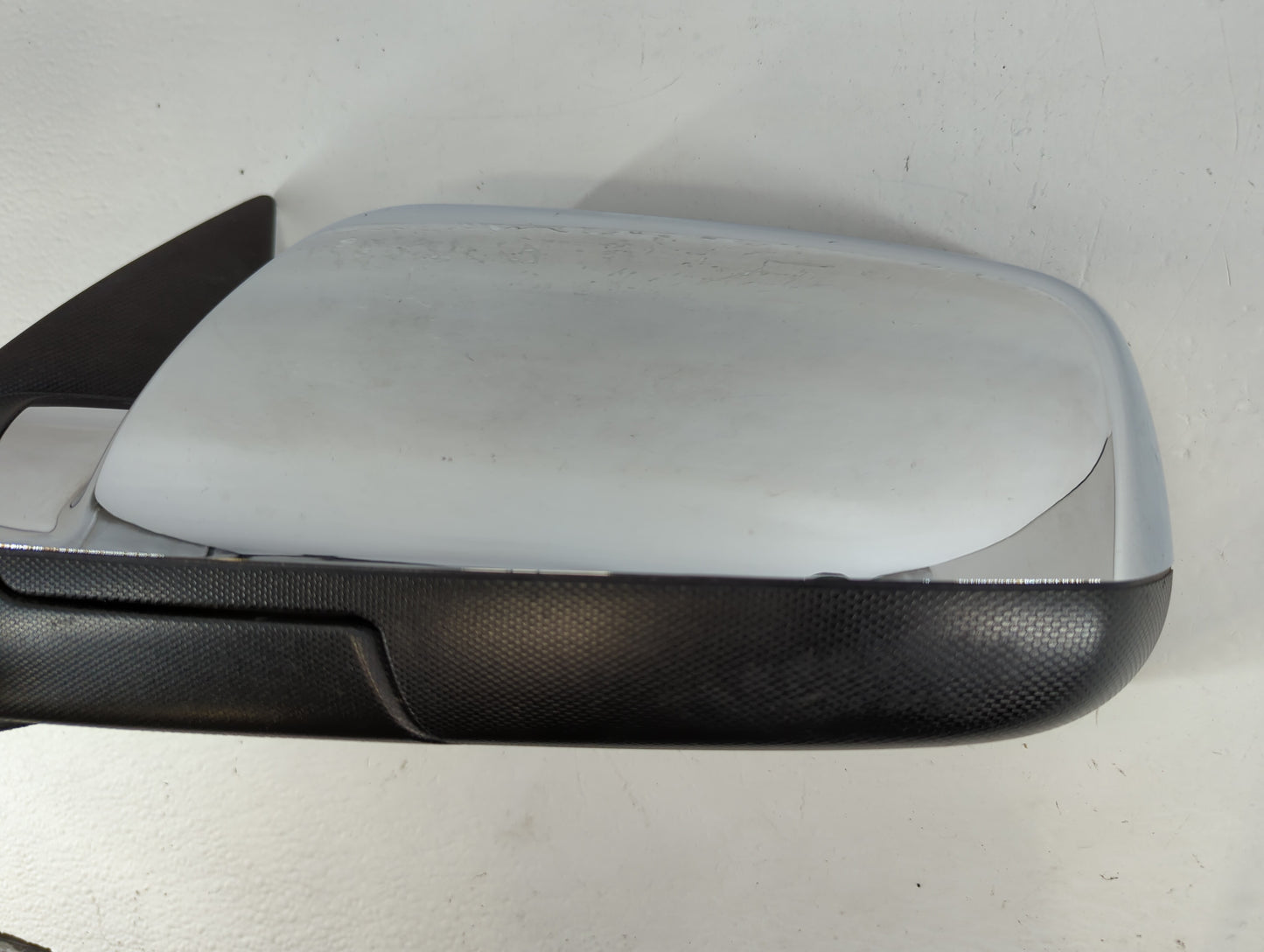 2011-2013 Chevrolet Equinox Driver Side View Mirror - Left Door Mirror OEM Used - Oemusedautoparts1.com