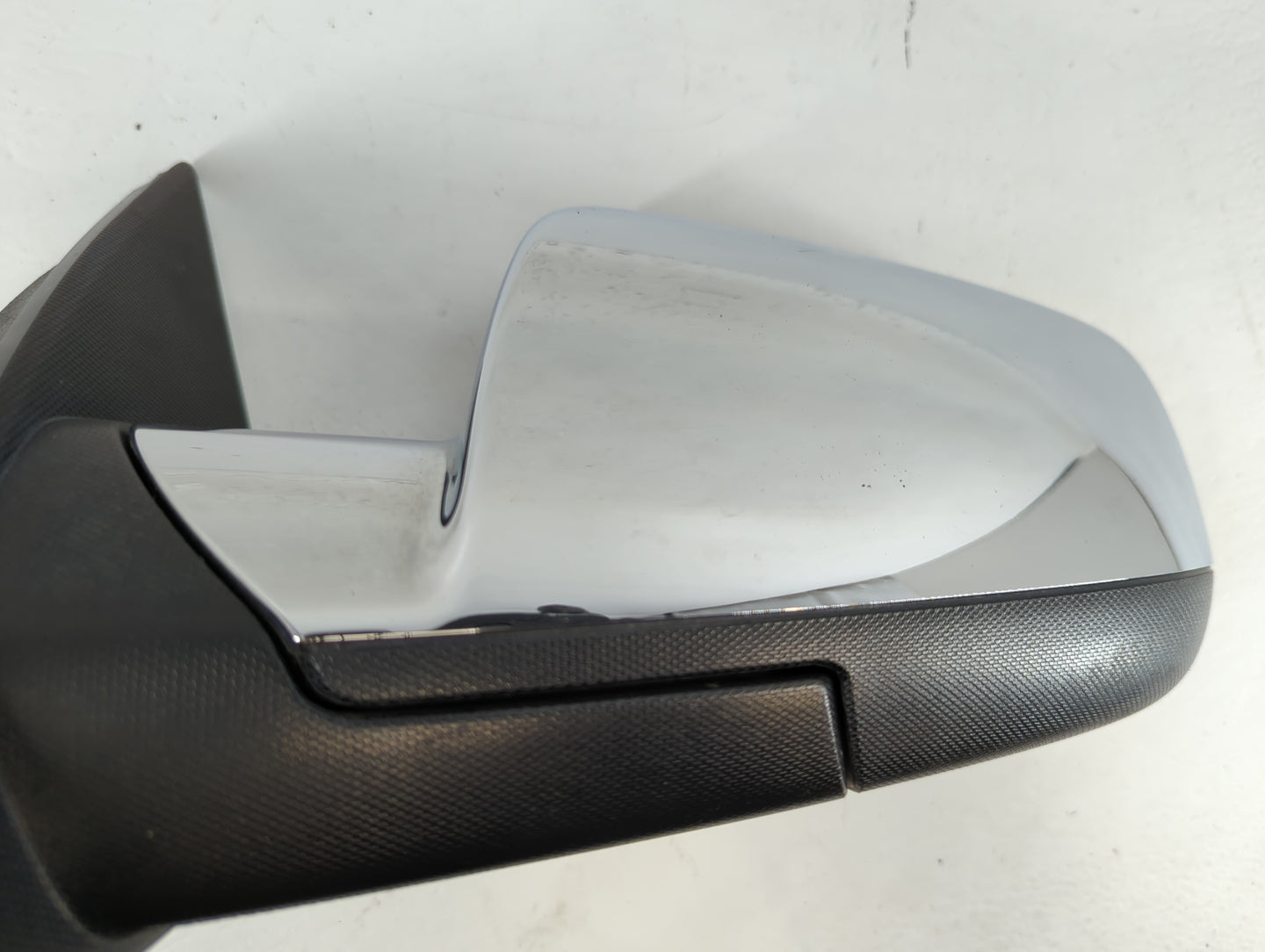 2011-2013 Chevrolet Equinox Driver Side View Mirror - Left Door Mirror OEM Used - Oemusedautoparts1.com