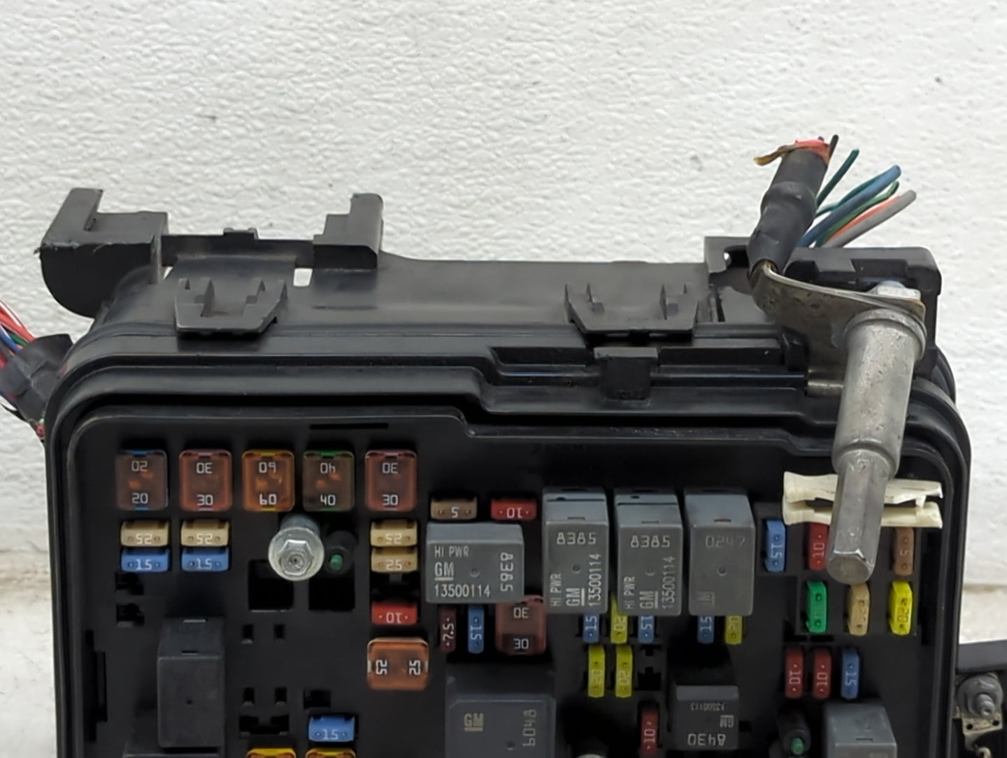 2013-2016 Chevrolet Equinox Fusebox Fuse Box Panel Relay Module Fits Fits 2013 2014 2015 2016 OEM Used Auto Parts - Oemuseda