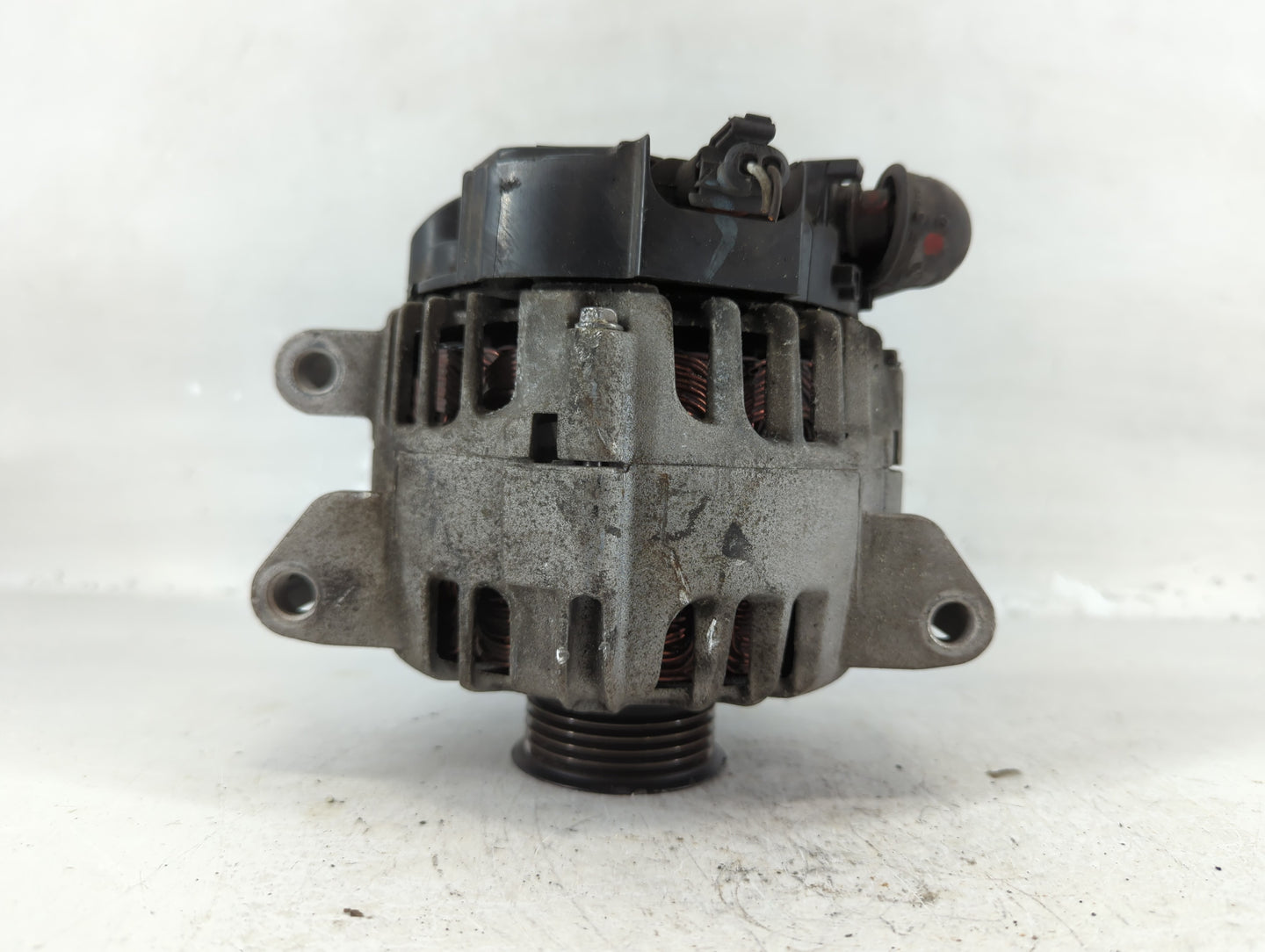 2010-2017 Chevrolet Equinox Alternator Replacement Generator Charging Assembly Engine OEM P/N:13588328 Fits OEM Used Auto Pa