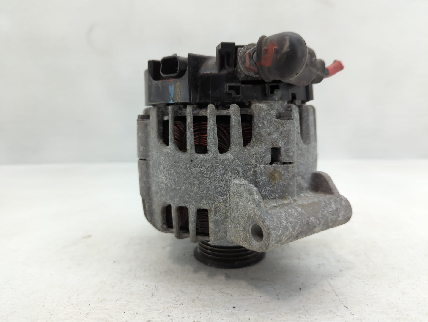 2010-2017 Chevrolet Equinox Alternator Replacement Generator Charging Assembly Engine OEM P/N:13588328 Fits OEM Used Auto Pa
