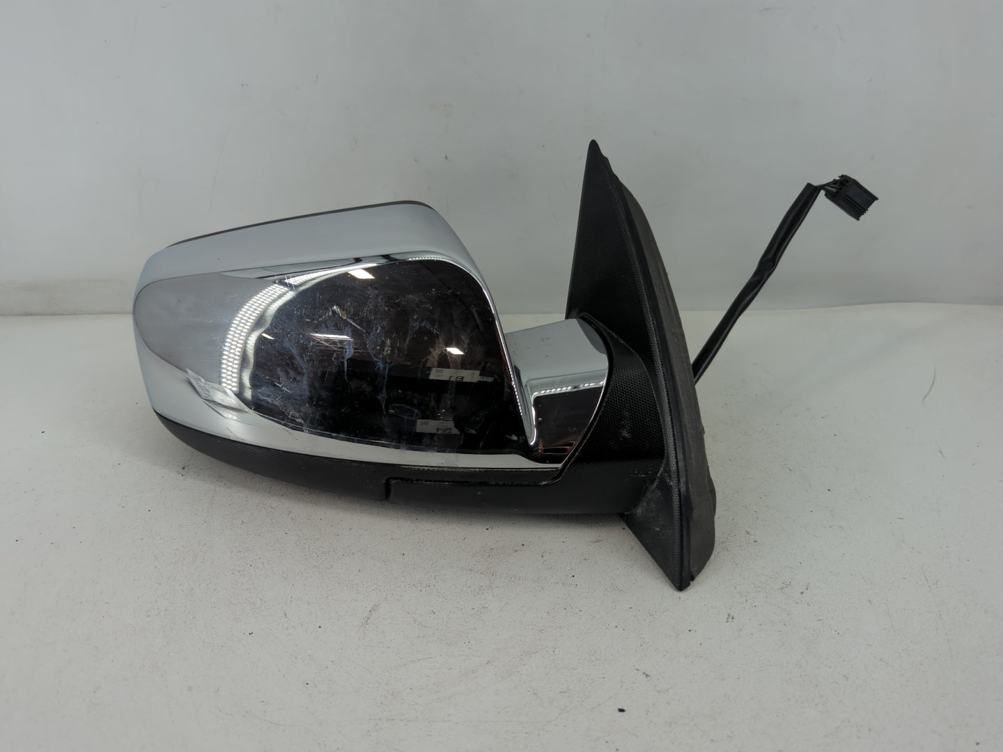 2011-2013 Chevrolet Equinox Passenger Side View Mirror - Right Door Mirror OEM Used - Oemusedautoparts1.com
