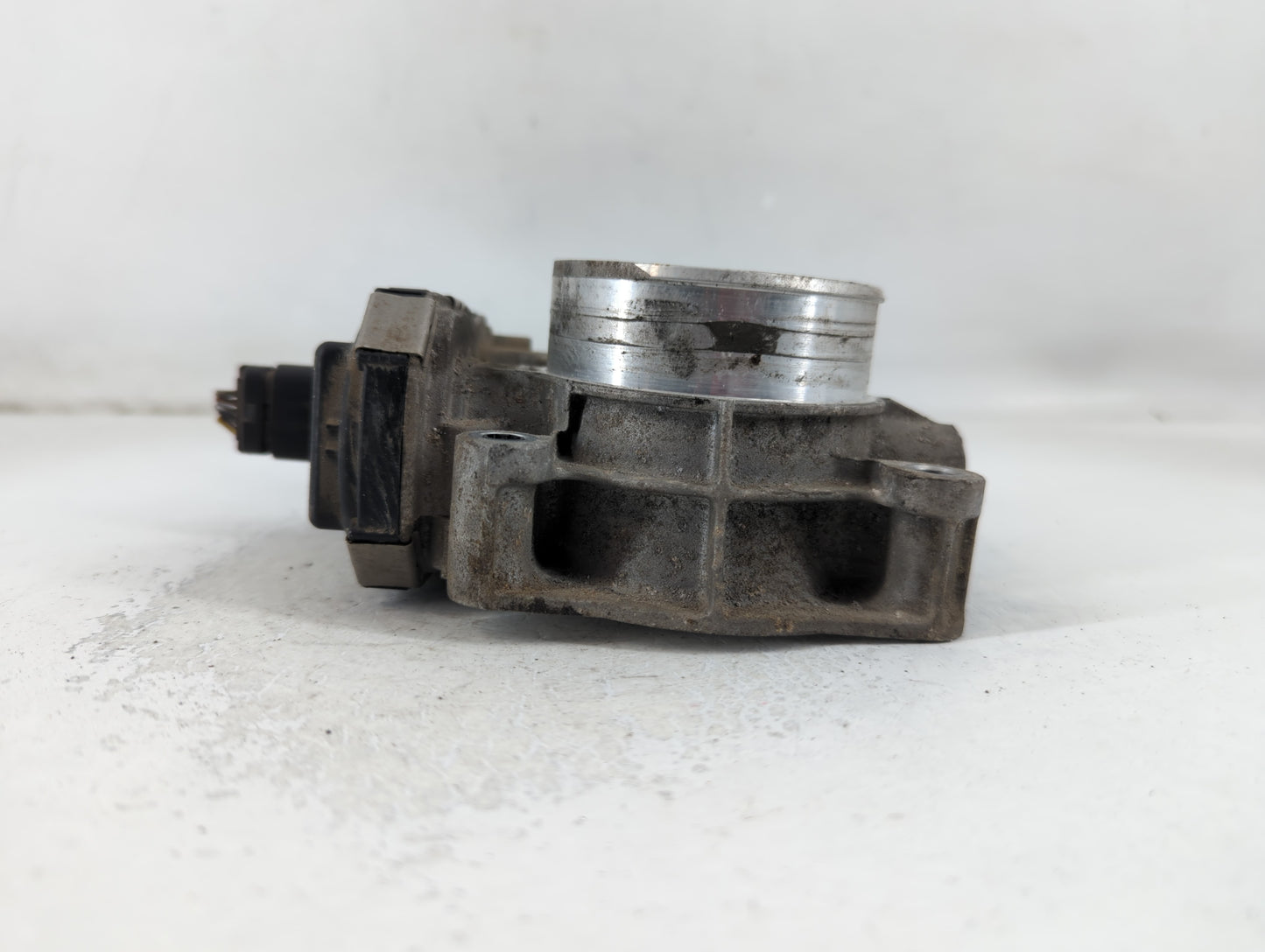 2012-2015 Chevrolet Equinox Throttle Body P/N:126321010CA Fits Fits 2012 2013 2014 2015 OEM Used Auto Parts - Oemusedautopar