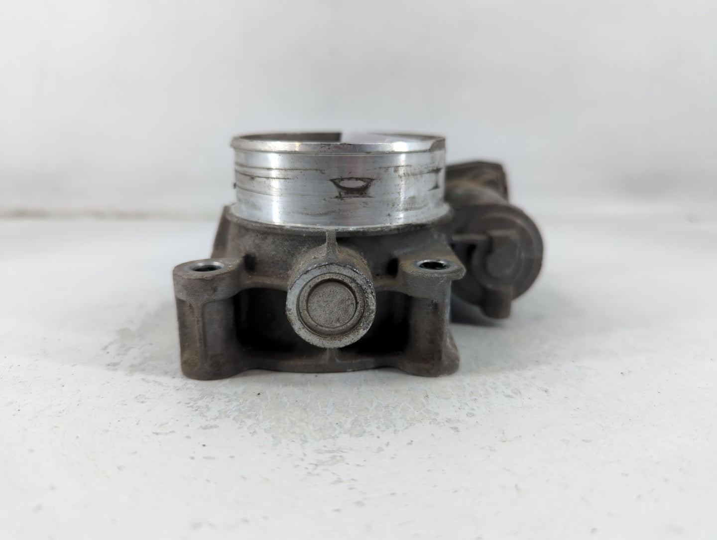 2012-2015 Chevrolet Equinox Throttle Body P/N:126321010CA Fits Fits 2012 2013 2014 2015 OEM Used Auto Parts - Oemusedautopar