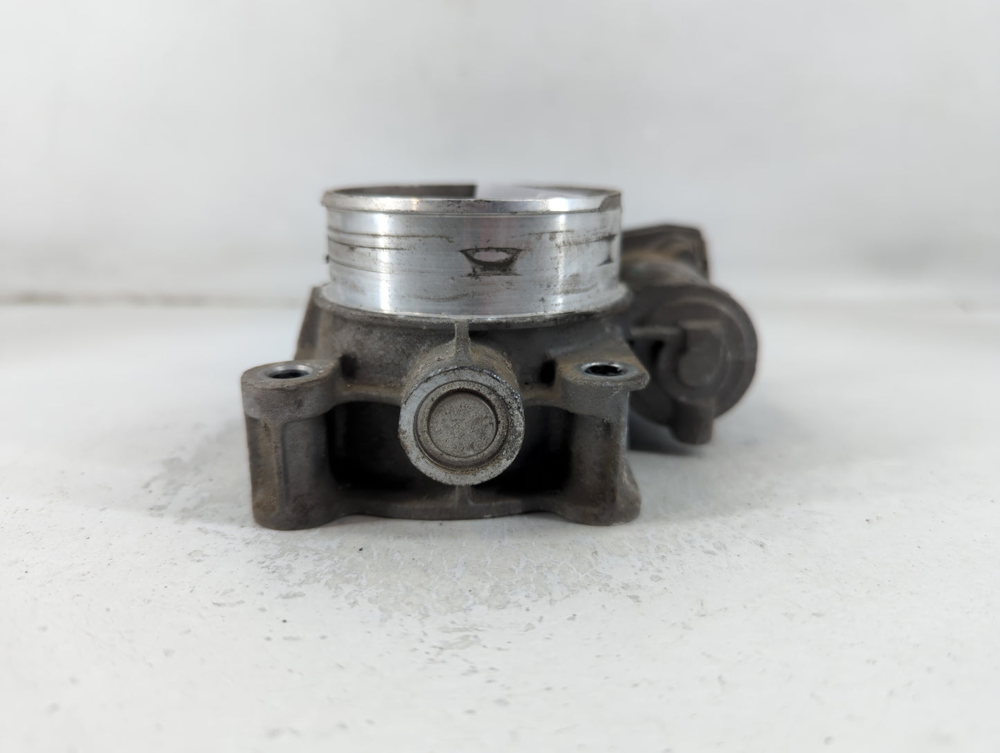 2012-2015 Chevrolet Equinox Throttle Body P/N:126321010CA Fits Fits 2012 2013 2014 2015 OEM Used Auto Parts - Oemusedautopar