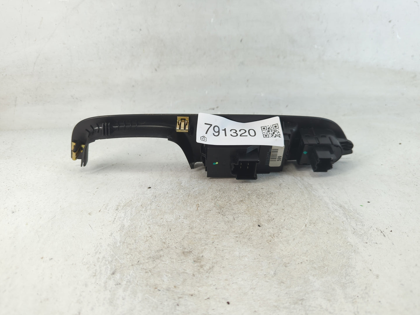 2010-2017 Chevrolet Equinox Master Power Window Switch Replacement Driver Side Left P/N:20917599 Fits OEM Used Auto Parts - 