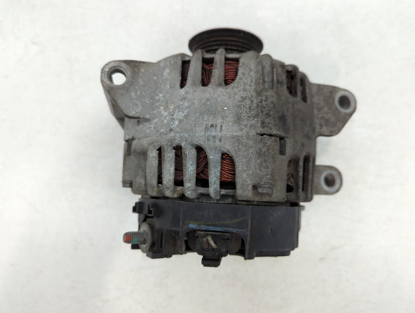 2010-2017 Chevrolet Equinox Alternator Replacement Generator Charging Assembly Engine OEM P/N:13500315 Fits OEM Used Auto Pa