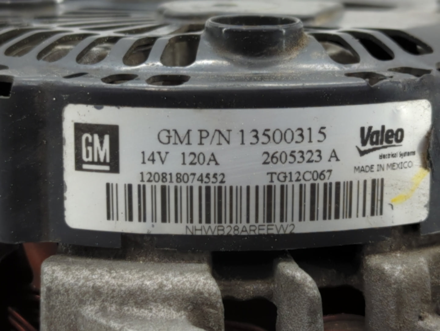 2010-2017 Chevrolet Equinox Alternator Replacement Generator Charging Assembly Engine OEM P/N:13500315 Fits OEM Used Auto Pa