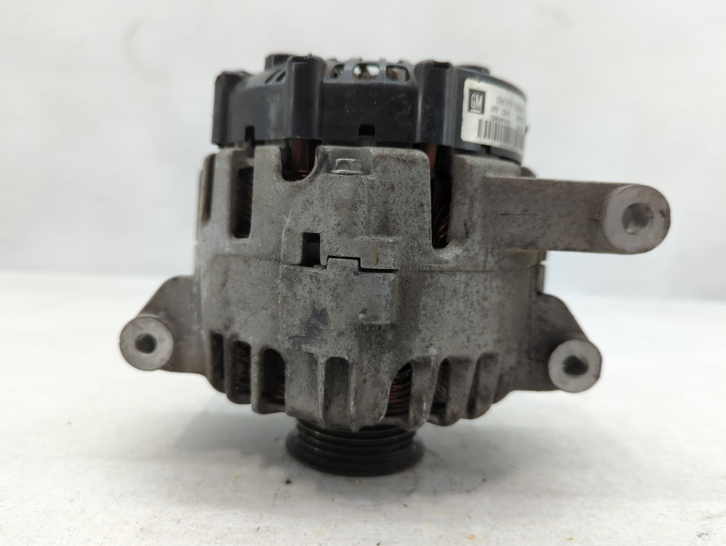 2010-2017 Chevrolet Equinox Alternator Replacement Generator Charging Assembly Engine OEM P/N:13500315 Fits OEM Used Auto Pa
