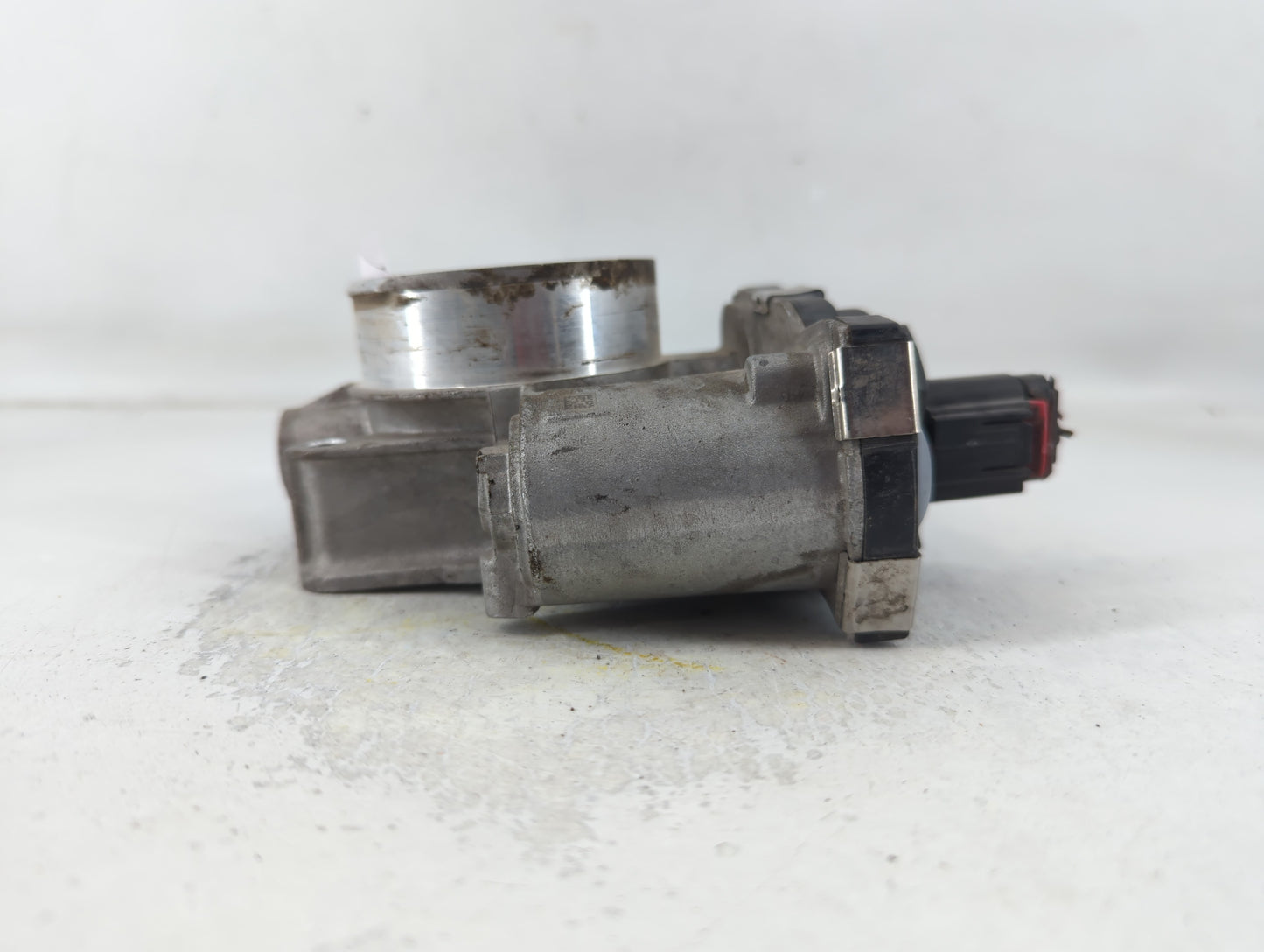 2012-2015 Chevrolet Equinox Throttle Body P/N:12632101CA Fits Fits 2012 2013 2014 2015 OEM Used Auto Parts - Oemusedautopart