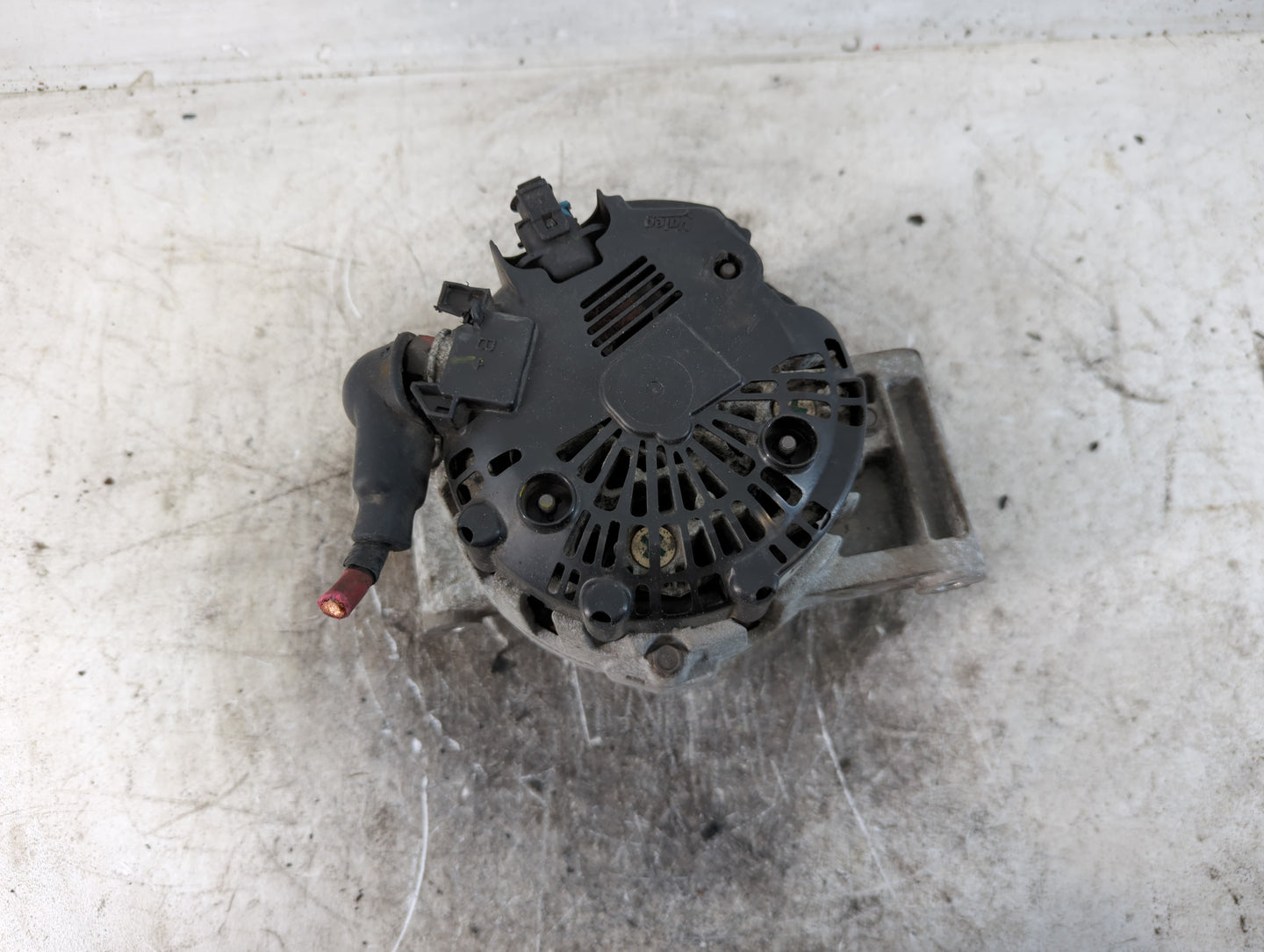 2010-2017 Chevrolet Equinox Alternator Replacement Generator Charging Assembly Engine OEM P/N:13588328 Fits OEM Used Auto Pa