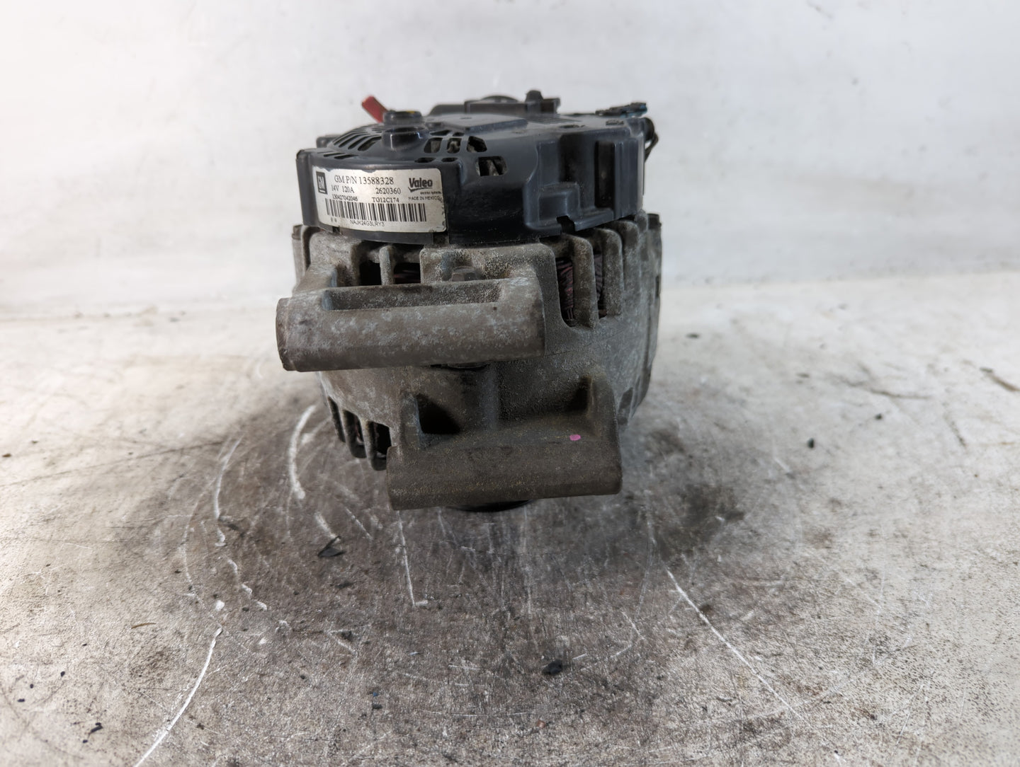 2010-2017 Chevrolet Equinox Alternator Replacement Generator Charging Assembly Engine OEM P/N:13588328 Fits OEM Used Auto Pa