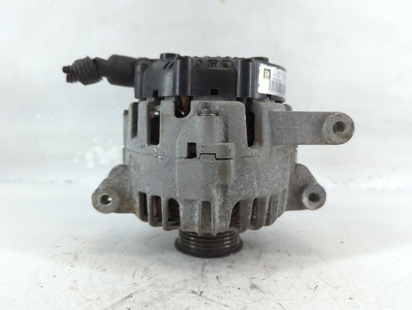 2010-2017 Chevrolet Equinox Alternator Replacement Generator Charging Assembly Engine OEM P/N:13588328 Fits OEM Used Auto Pa