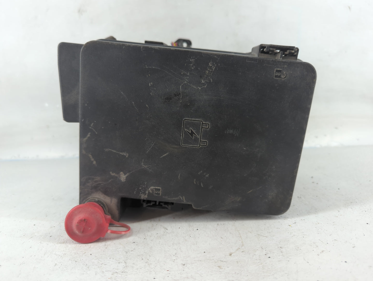 2013-2016 Chevrolet Equinox Fusebox Fuse Box Panel Relay Module P/N:22929763_01 Fits Fits 2013 2014 2015 2016 OEM Used Auto 