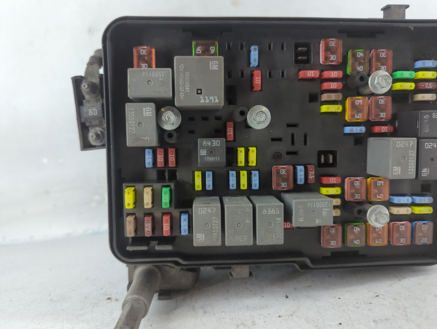 2013-2016 Chevrolet Equinox Fusebox Fuse Box Panel Relay Module P/N:22929763_01 Fits Fits 2013 2014 2015 2016 OEM Used Auto 