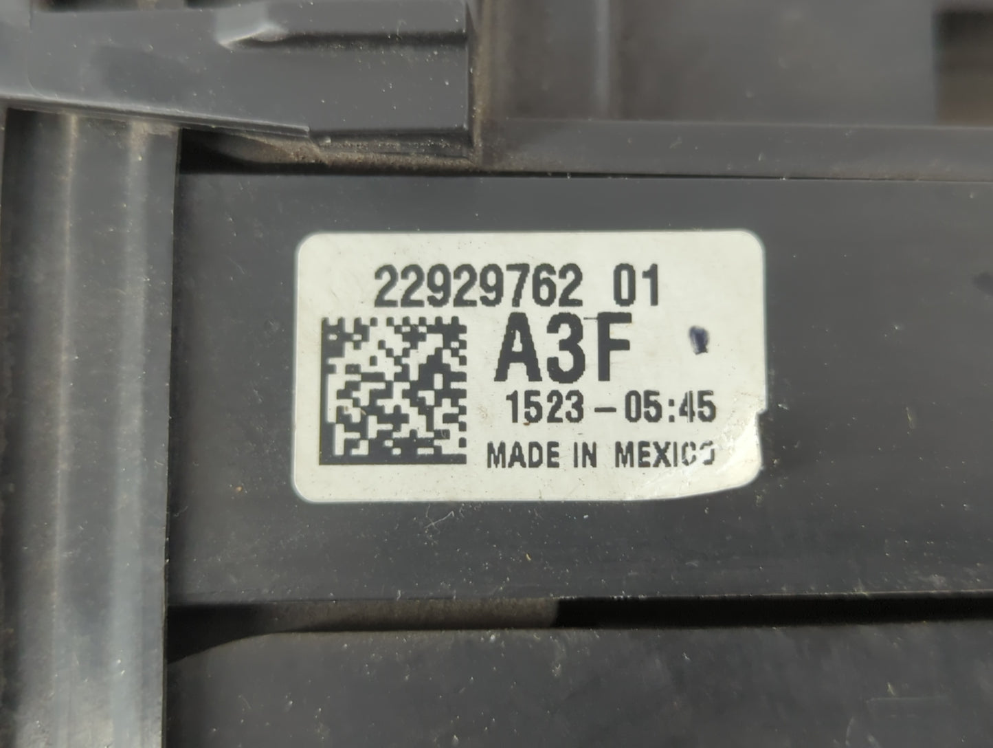 2013-2015 Chevrolet Equinox Fusebox Fuse Box Panel Relay Module P/N:22929762_01 Fits Fits 2013 2014 2015 OEM Used Auto Parts