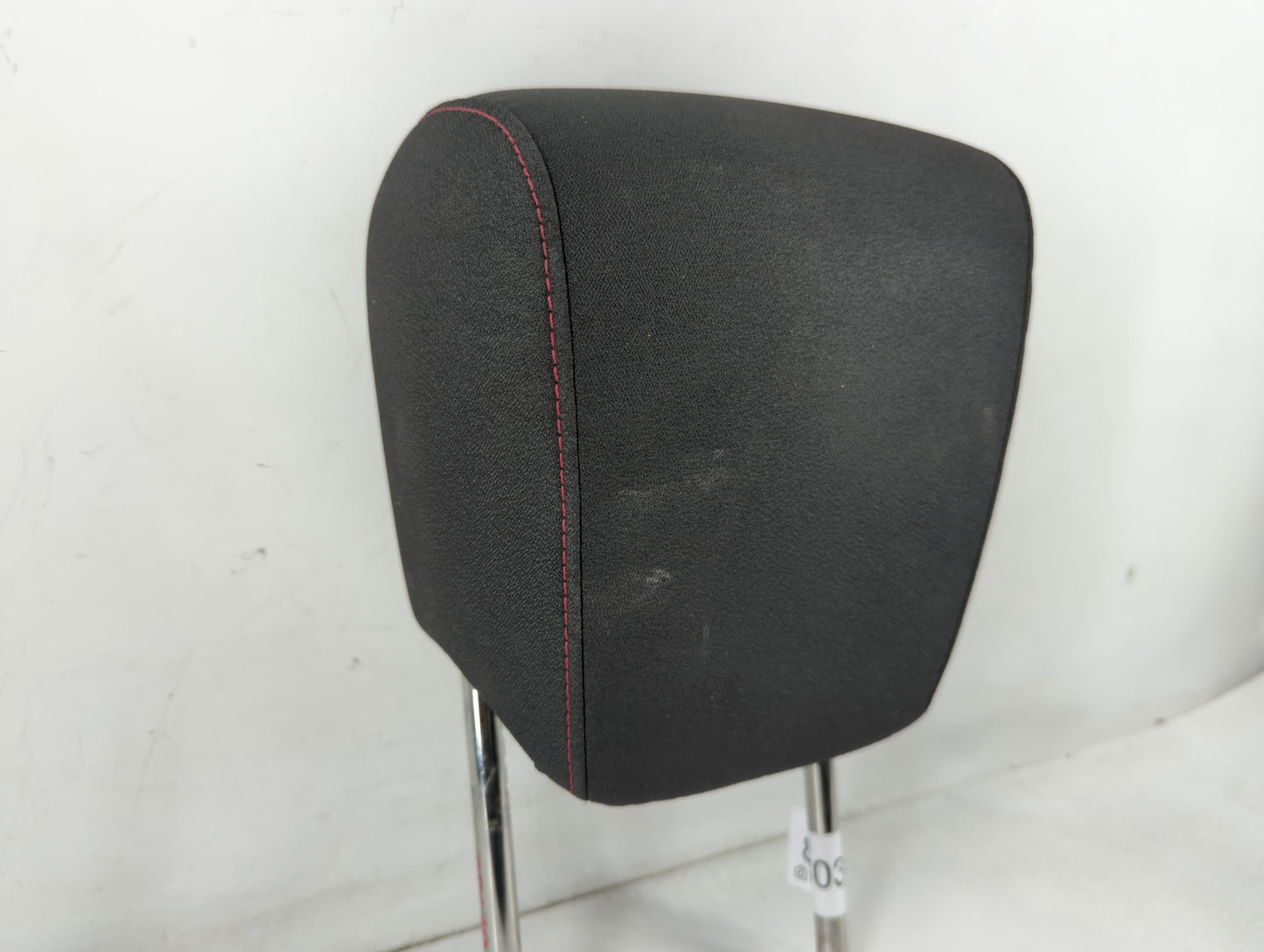 2012-2013 Chevrolet Equinox Headrest Head Rest Front Driver Passenger Seat Fits Fits 2012 2013 OEM Used Auto Parts - Oemused