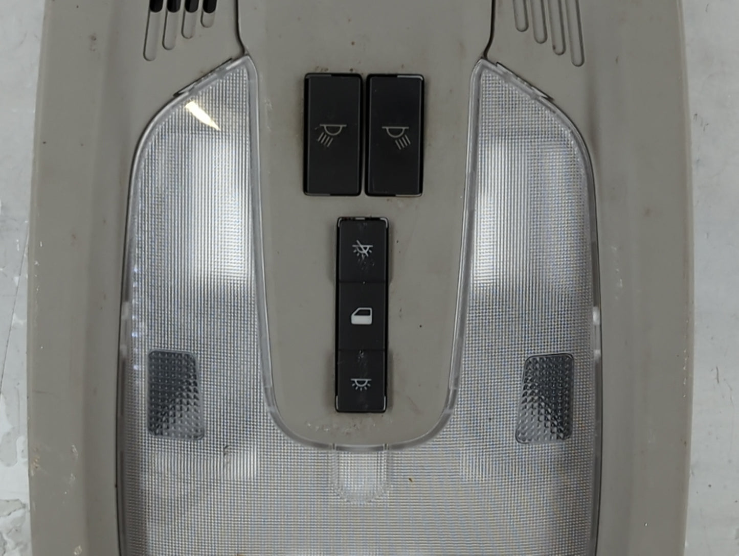 2013-2013 Chevrolet Equinox Overhead Roof Console Interior Dome Light - Oemusedautoparts1.com