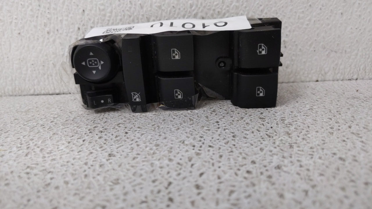 2010-2017 Chevrolet Equinox Master Power Window Switch Replacement Driver Side Left P/N:25946838 Fits OEM Used Auto Parts - 