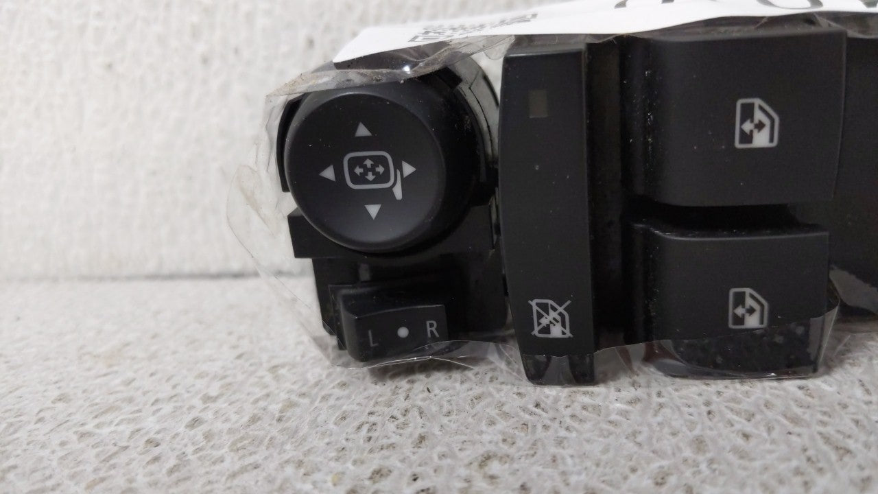 2010-2017 Chevrolet Equinox Master Power Window Switch Replacement Driver Side Left P/N:25946838 Fits OEM Used Auto Parts - 