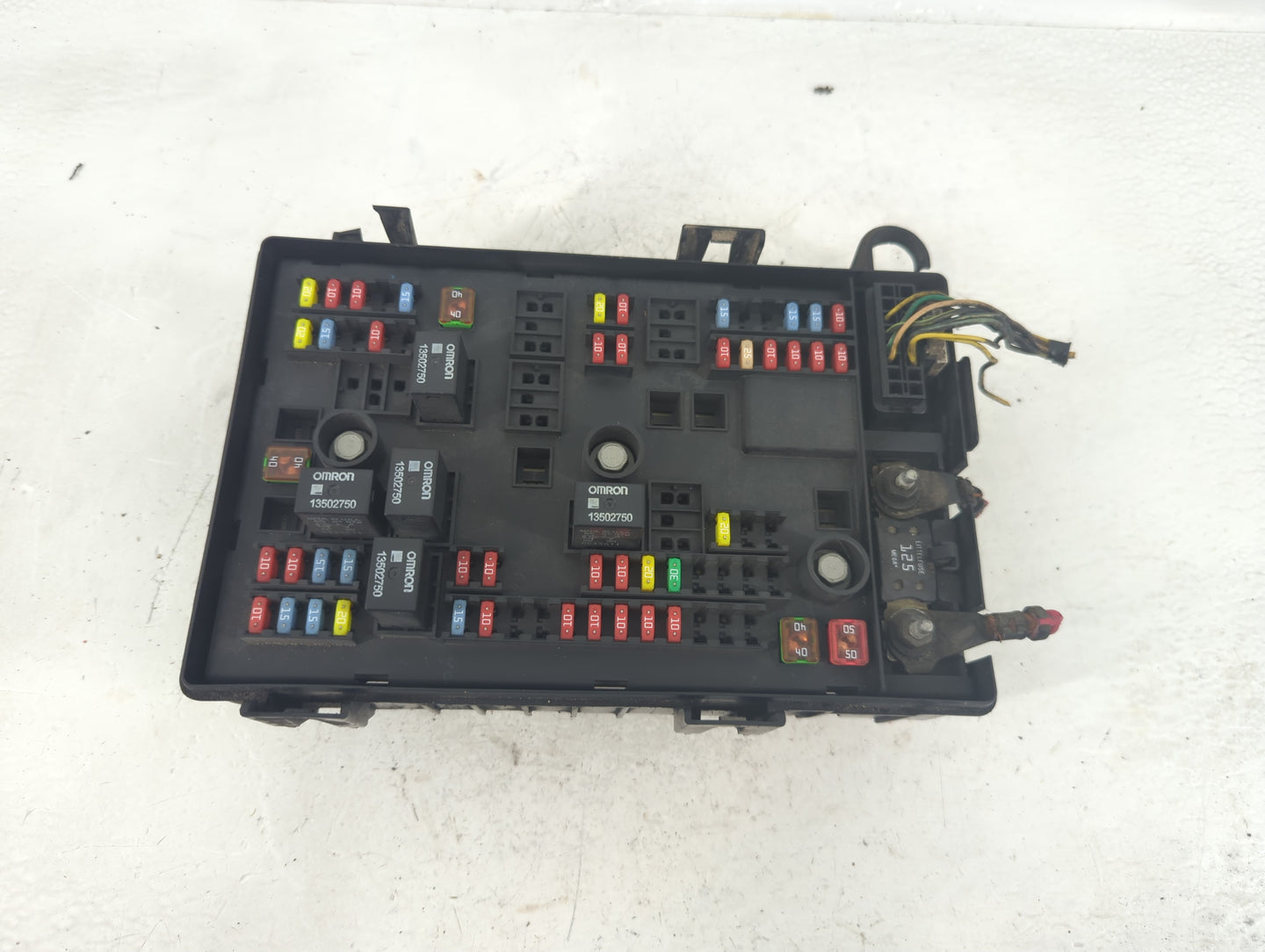 2013-2014 Chevrolet Express 1500 Fusebox Fuse Box Panel Relay Module P/N:22767372 Fits Fits 2013 2014 2015 2016 OEM Used Aut