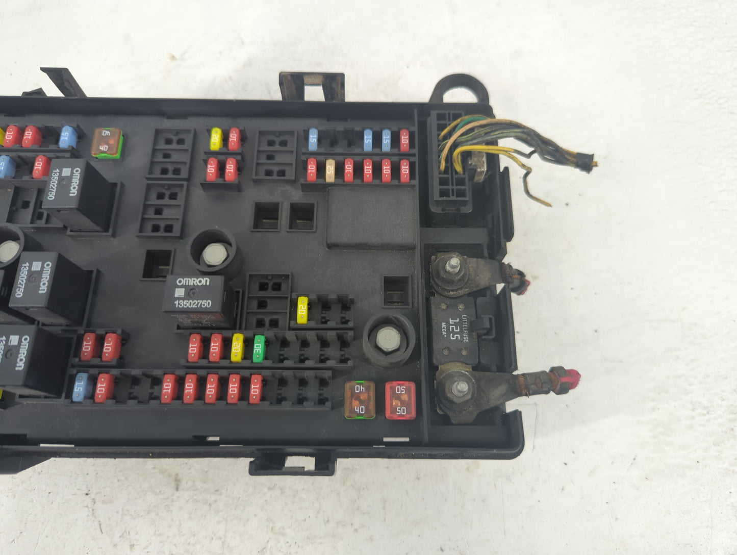 2013-2014 Chevrolet Express 1500 Fusebox Fuse Box Panel Relay Module P/N:22767372 Fits Fits 2013 2014 2015 2016 OEM Used Aut