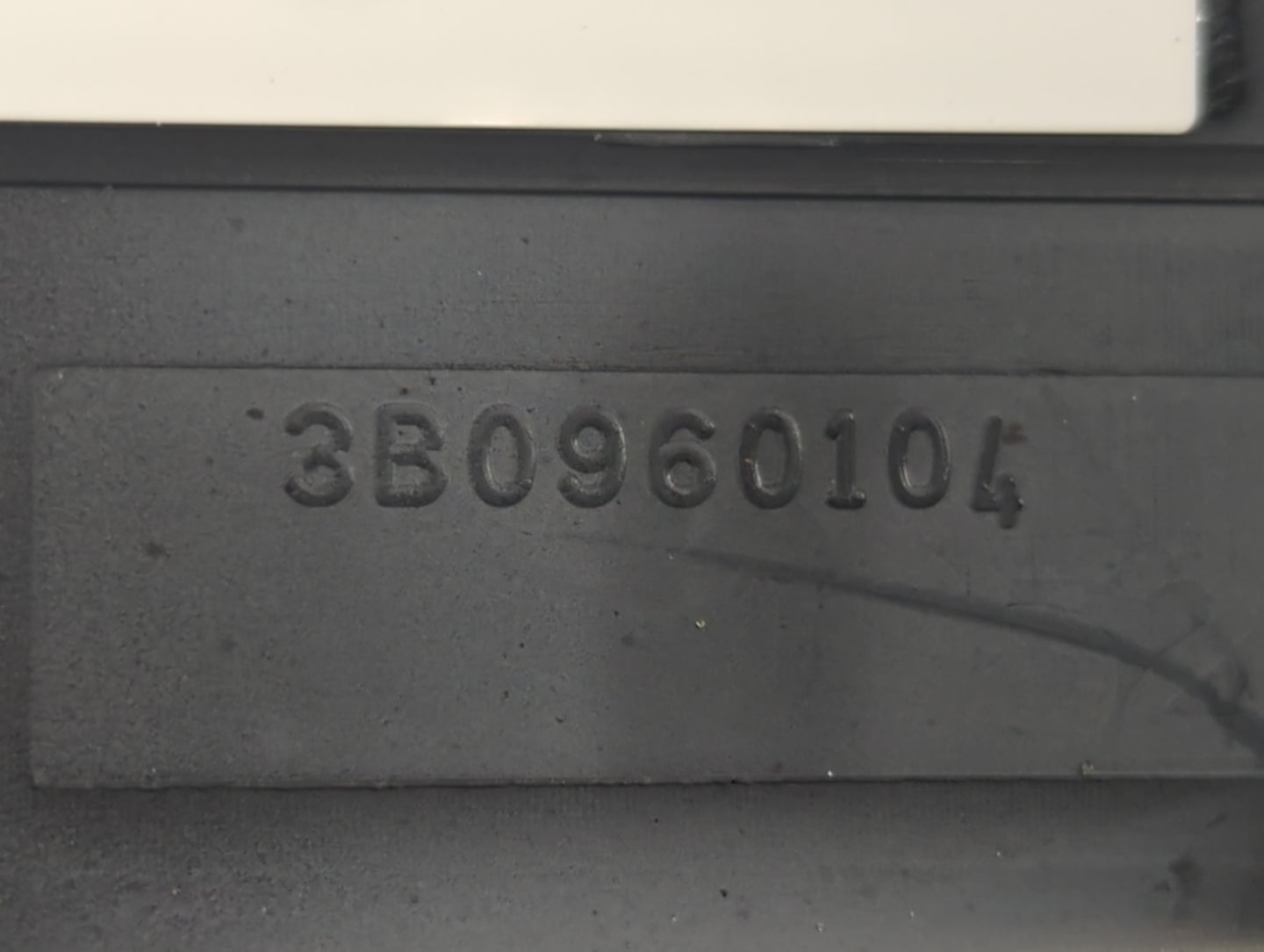 2013-2014 Chevrolet Express 1500 Fusebox Fuse Box Panel Relay Module P/N:22767372 Fits Fits 2013 2014 2015 2016 OEM Used Aut