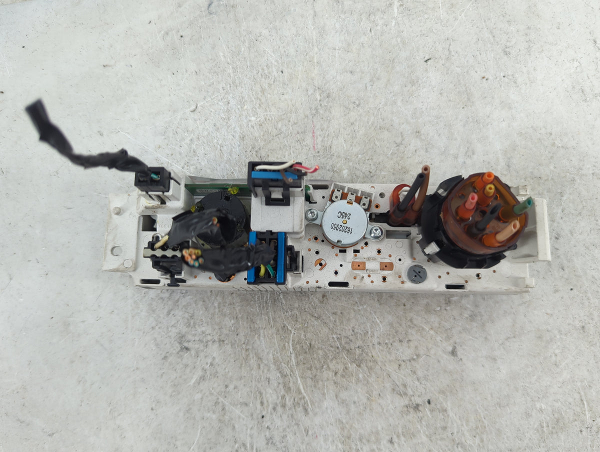 2008-2021 Chevrolet Express 2500 Climate Control Module Temperature AC/Heater Replacement P/N:1620295O Fits OEM Used Auto Pa