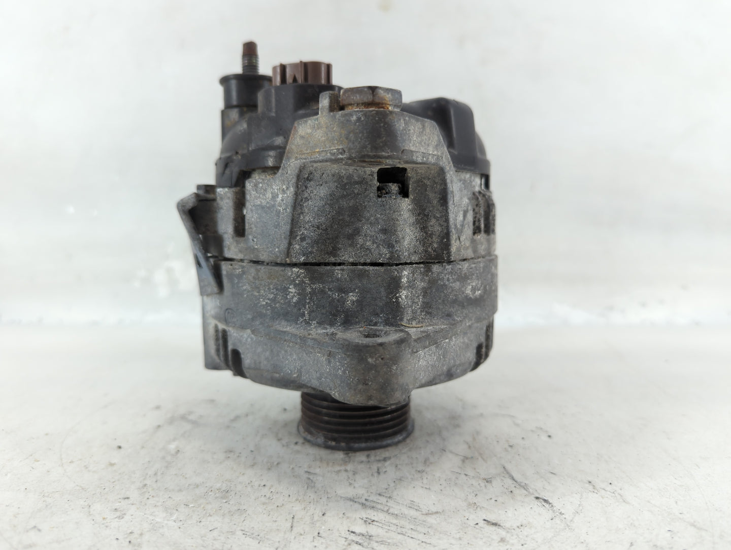 2010-2016 Chevrolet Express 3500 Alternator Replacement Generator Charging Assembly Engine OEM P/N:TN104211-8790 37300-2G061