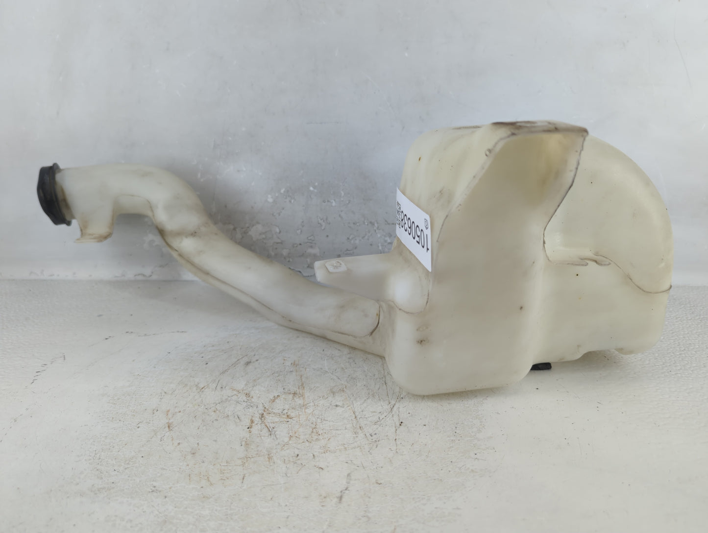 2006-2016 Chevrolet Impala Windshield Washer Fluid Reservoir Bottle Oem - Oemusedautoparts1.com