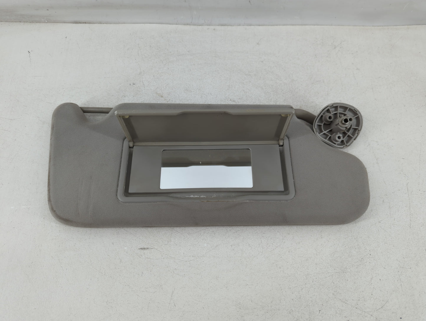 2006-2016 Chevrolet Impala Sun Visor Shade Replacement Passenger Right Mirror Fits OEM Used Auto Parts - Oemusedautoparts1.c