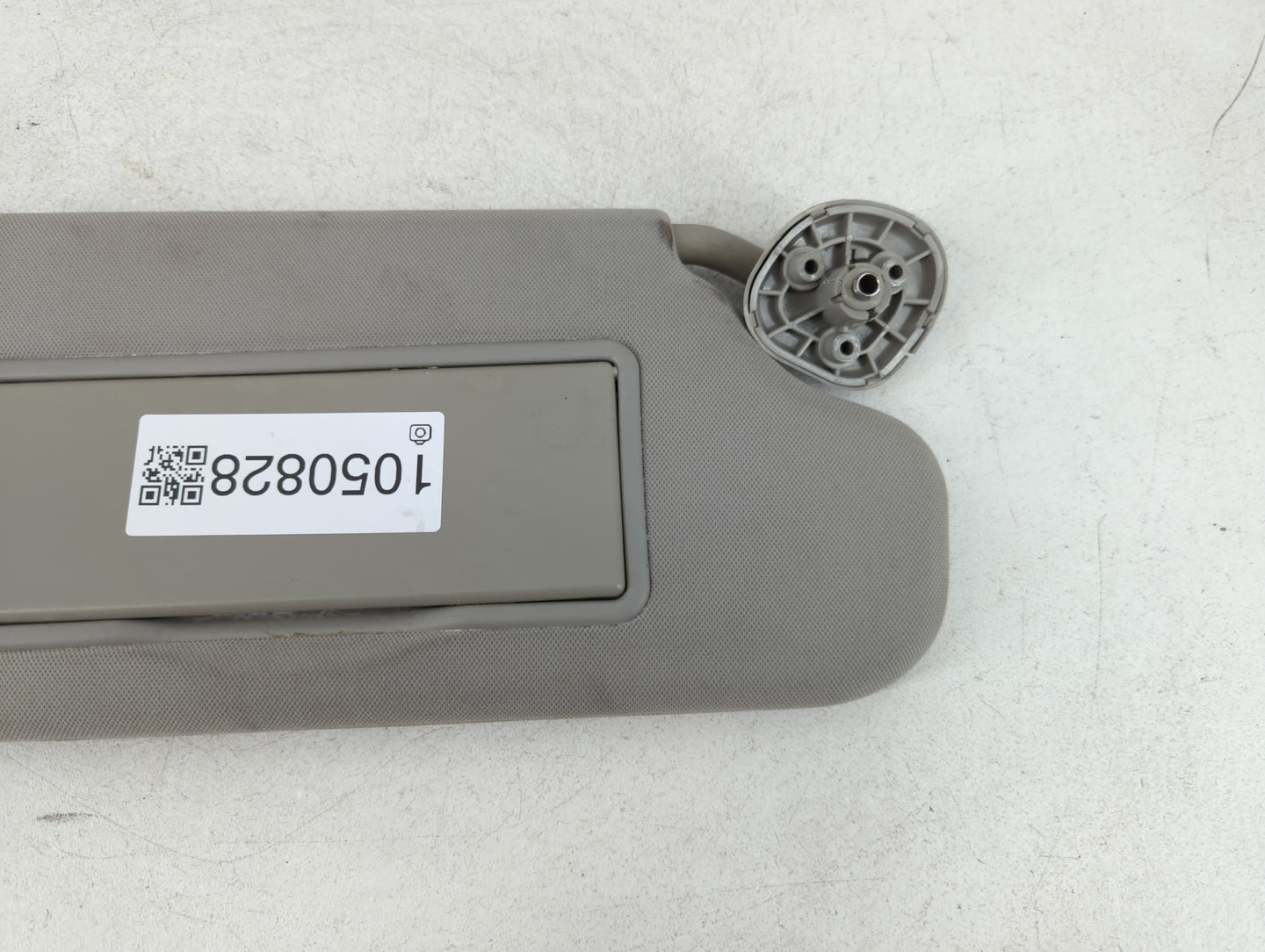 2006-2016 Chevrolet Impala Sun Visor Shade Replacement Passenger Right Mirror Fits OEM Used Auto Parts - Oemusedautoparts1.c