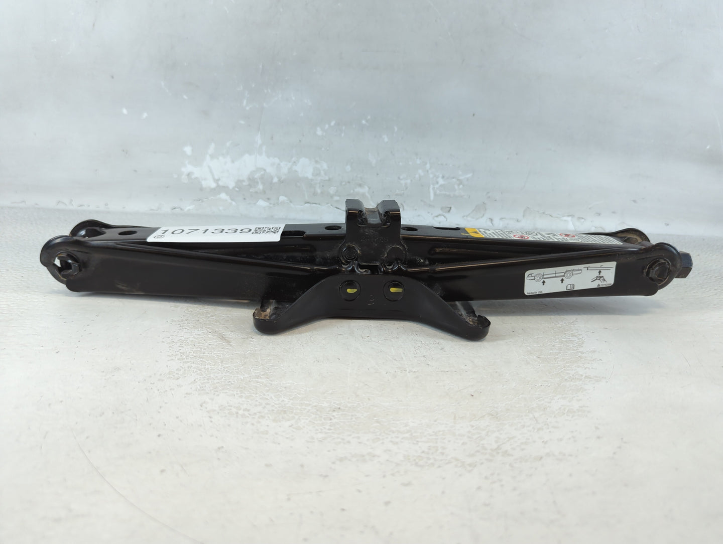 2013 Chevrolet Impala Spare Scissor Car Jack - Oemusedautoparts1.com