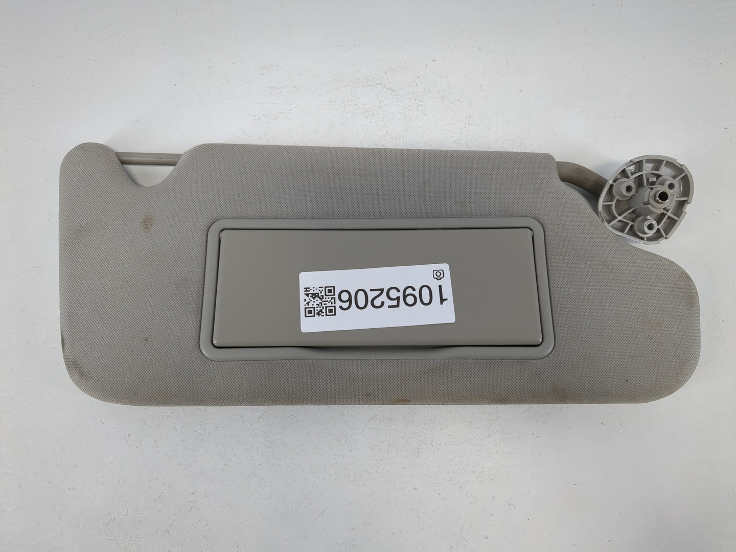 2006-2016 Chevrolet Impala Sun Visor Shade Replacement Passenger Right Mirror Fits OEM Used Auto Parts - Oemusedautoparts1.c
