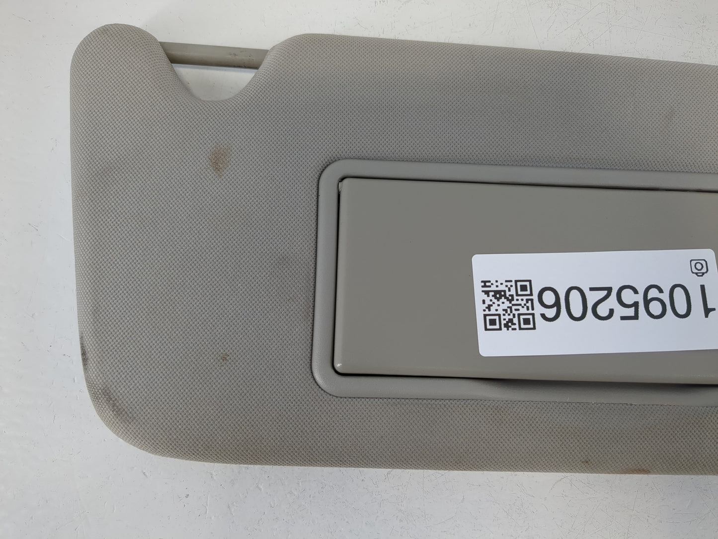 2006-2016 Chevrolet Impala Sun Visor Shade Replacement Passenger Right Mirror Fits OEM Used Auto Parts - Oemusedautoparts1.c