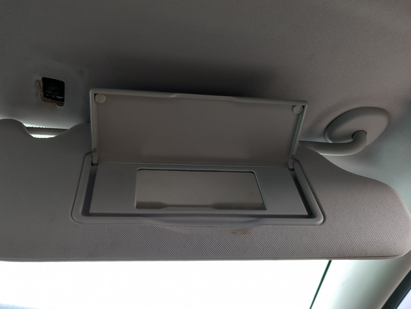 2006-2016 Chevrolet Impala Sun Visor Shade Replacement Passenger Right Mirror Fits OEM Used Auto Parts - Oemusedautoparts1.c