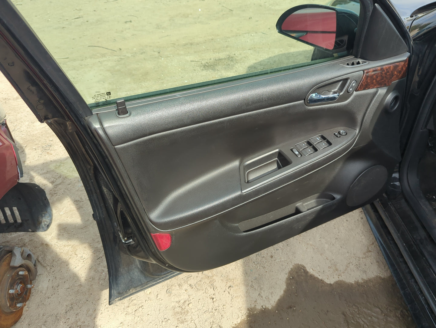 2013 Chevrolet Impala Front Left Driver Interior Door Panel Trim - Oemusedautoparts1.com
