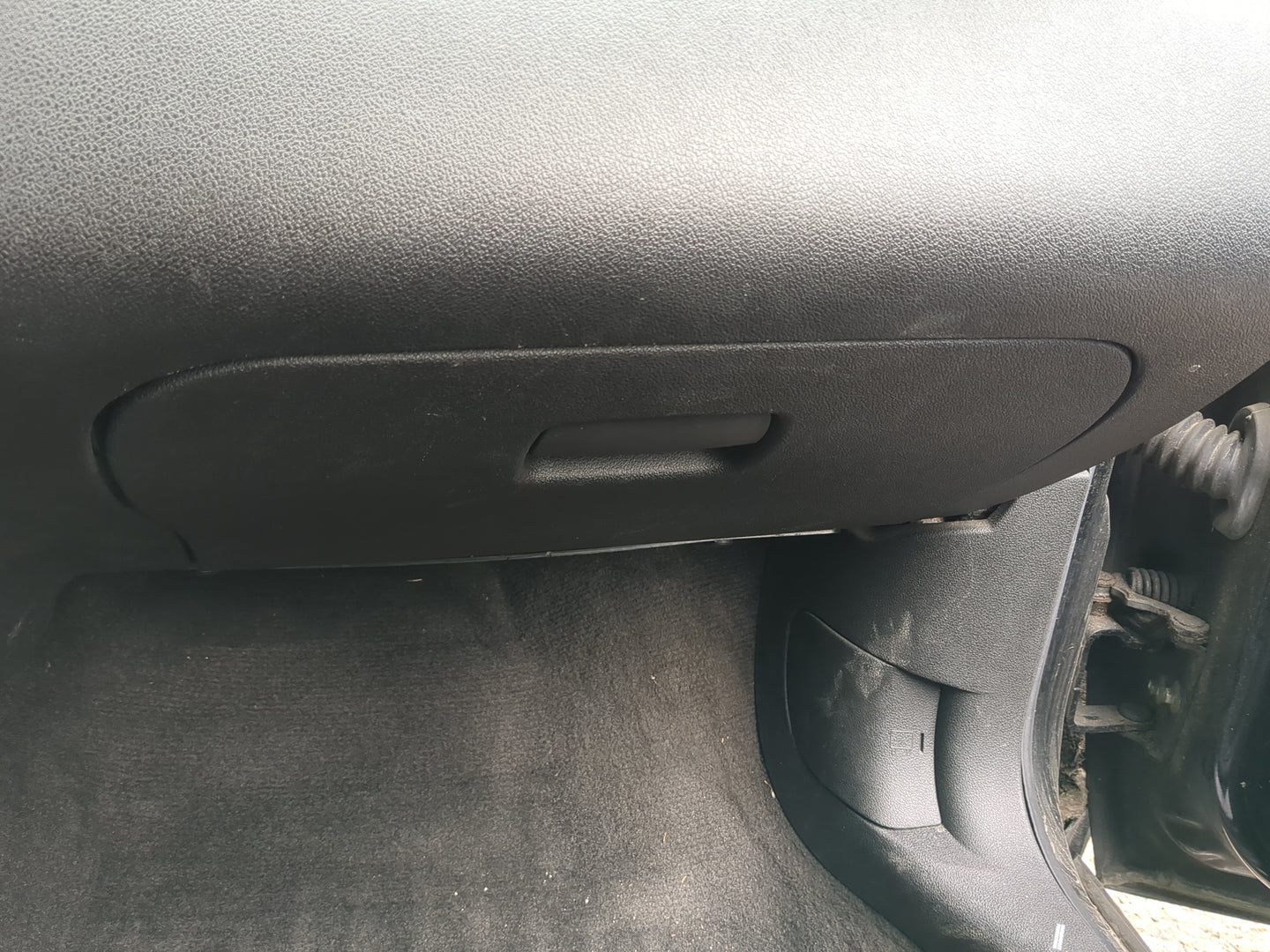 2013 Chevrolet Impala Passenger Glove Box Door Storage Compartment - Oemusedautoparts1.com