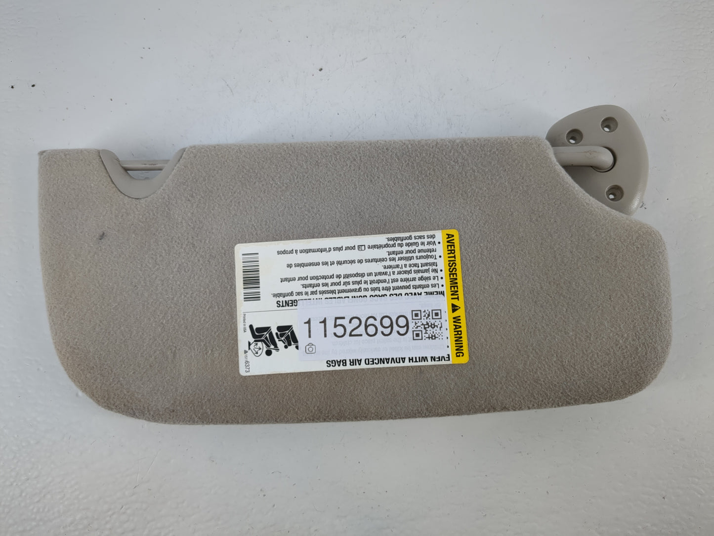 2006-2016 Chevrolet Impala Sun Visor Shade Replacement Driver Left Mirror Fits OEM Used Auto Parts - Oemusedautoparts1.com