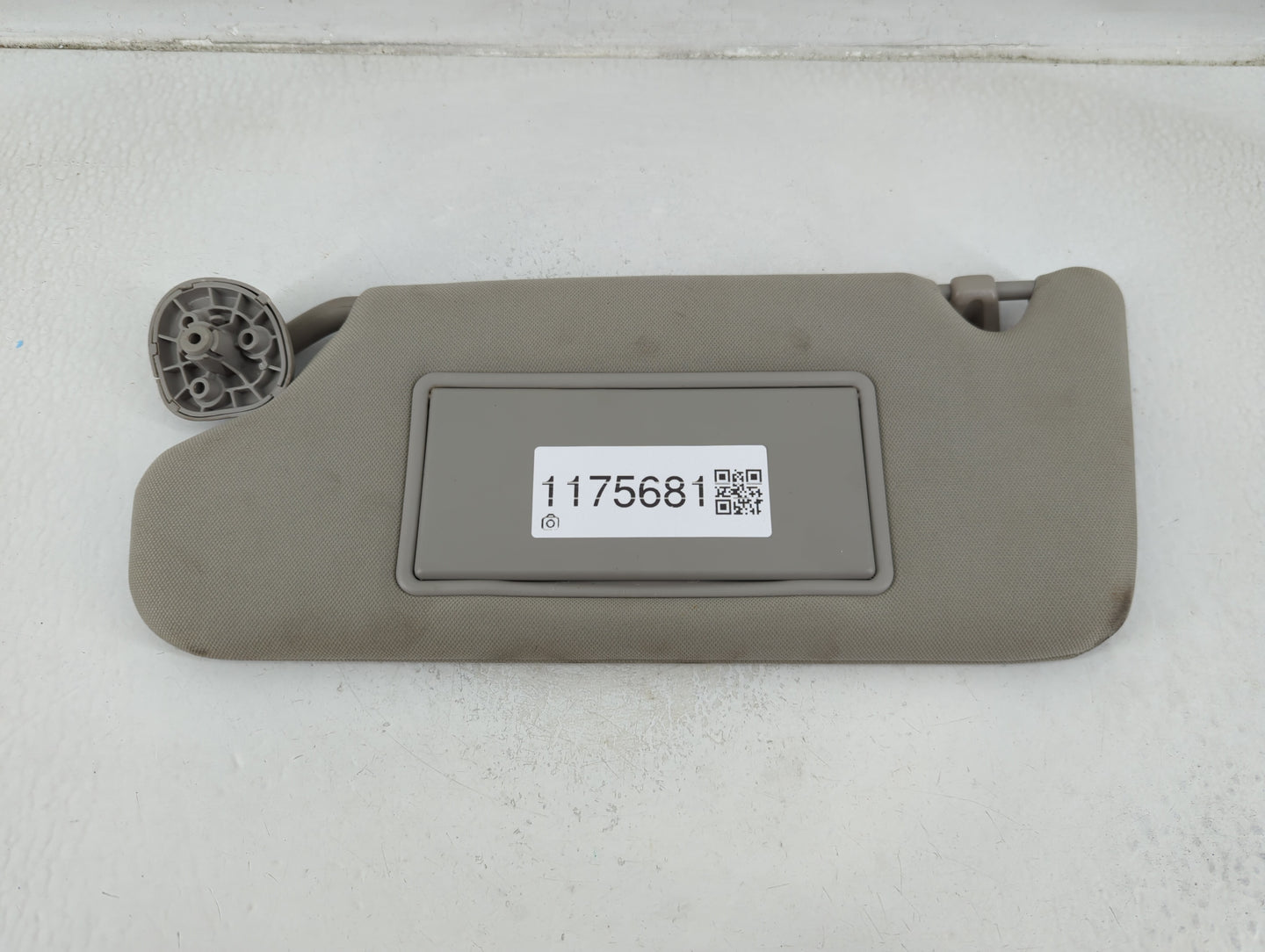 2006-2016 Chevrolet Impala Sun Visor Shade Replacement Driver Left Mirror Fits OEM Used Auto Parts - Oemusedautoparts1.com