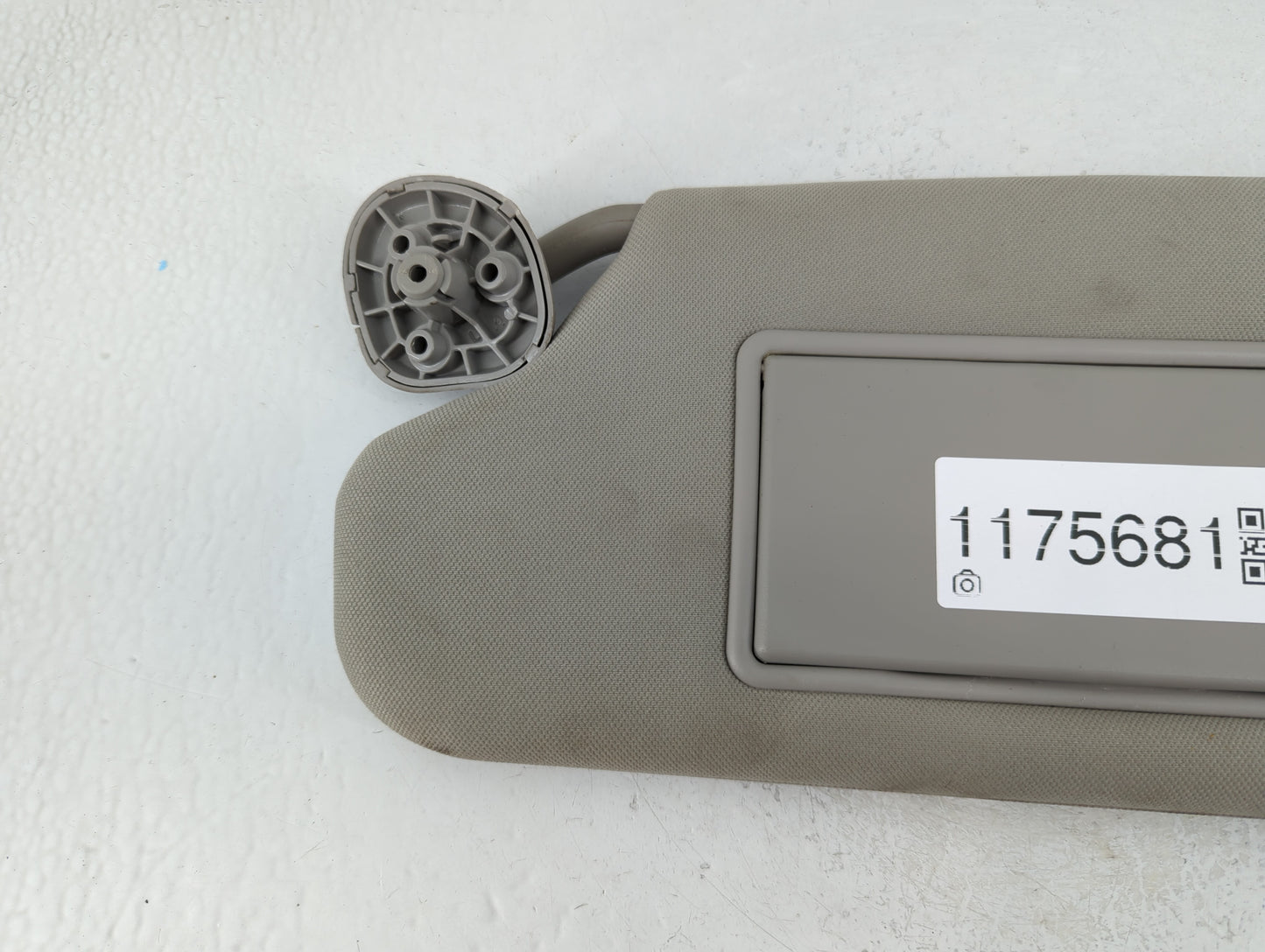 2006-2016 Chevrolet Impala Sun Visor Shade Replacement Driver Left Mirror Fits OEM Used Auto Parts - Oemusedautoparts1.com