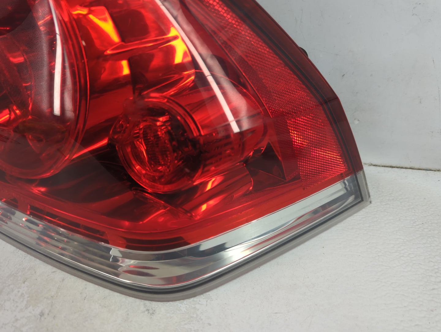 2006-2016 Chevrolet Impala Tail Light Assembly Passenger Right OEM Fits OEM Used Auto Parts - Oemusedautoparts1.com