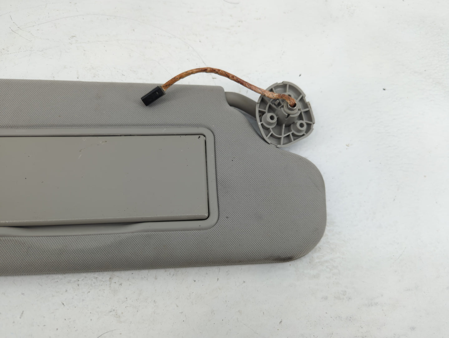 2006-2016 Chevrolet Impala Sun Visor Shade Replacement Passenger Right Mirror Fits OEM Used Auto Parts - Oemusedautoparts1.c