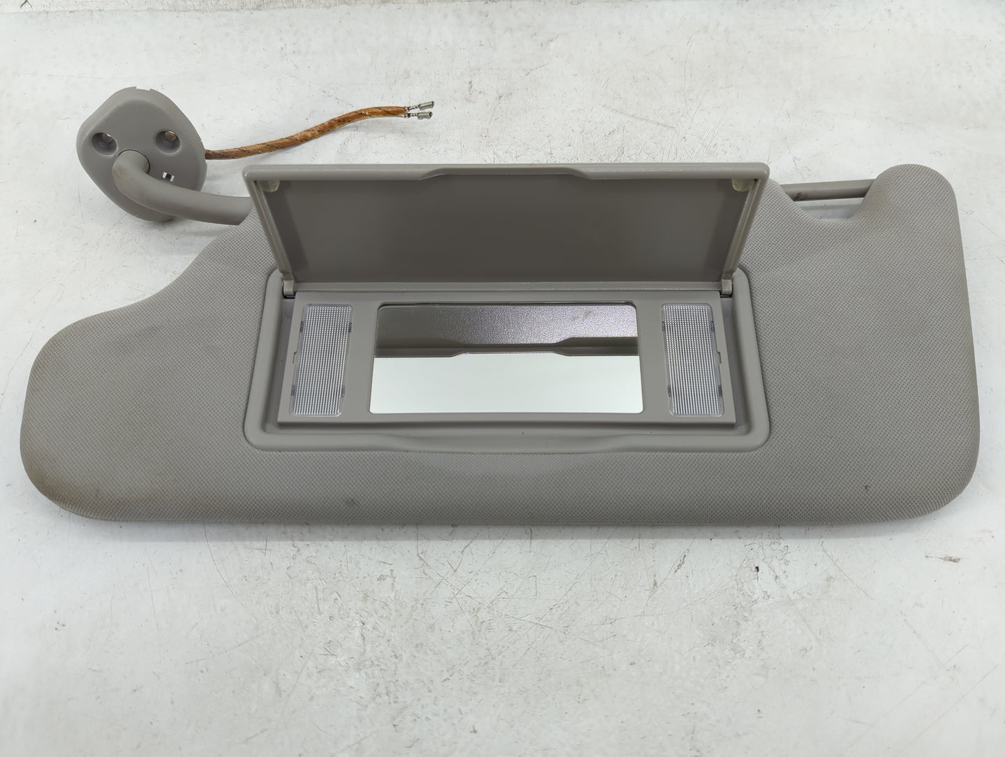 2006-2016 Chevrolet Impala Sun Visor Shade Replacement Driver Left Mirror Fits OEM Used Auto Parts - Oemusedautoparts1.com