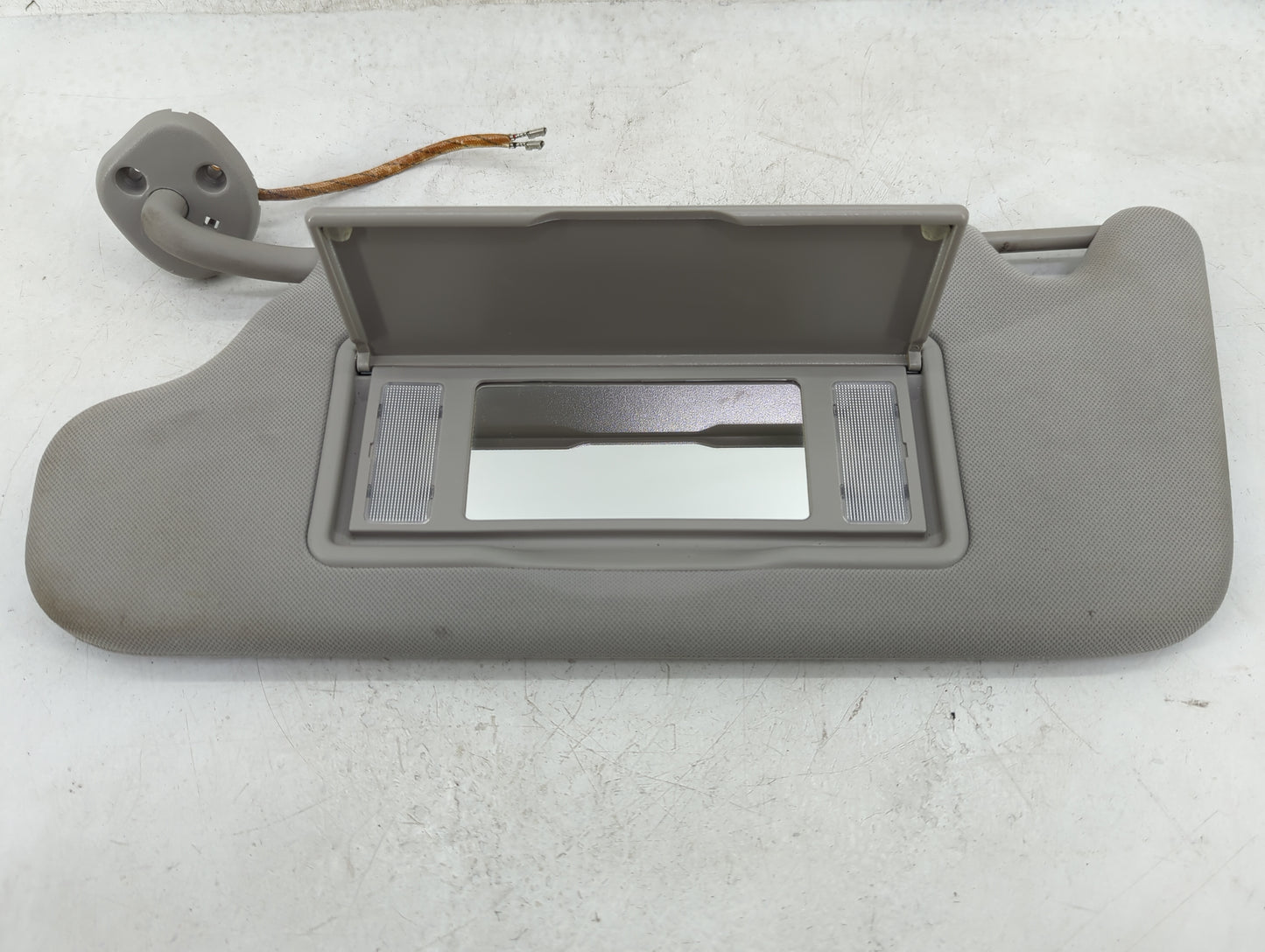 2006-2016 Chevrolet Impala Sun Visor Shade Replacement Driver Left Mirror Fits OEM Used Auto Parts - Oemusedautoparts1.com